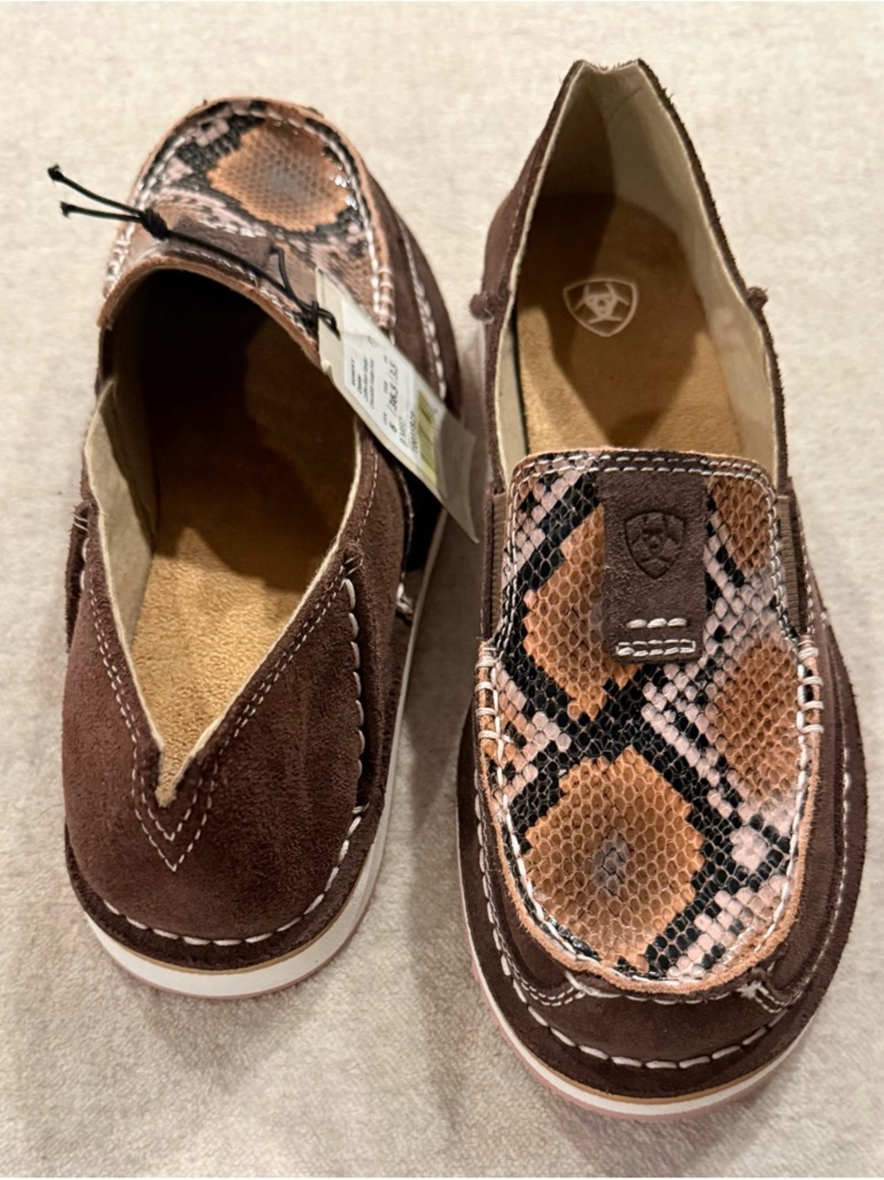 Ariat Brown Snake-Pattern Slip-On Loafers. Size 6. Brand New w/ Tags. - Picture 3 of 6